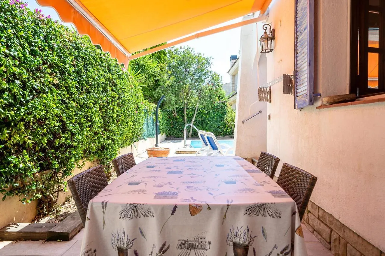 Yogi Loft Apartment Cambrils 0*,  Spain